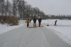 2010-01-10 Grote schoonmaak ijsbaan de Bewwerskaamp 16
